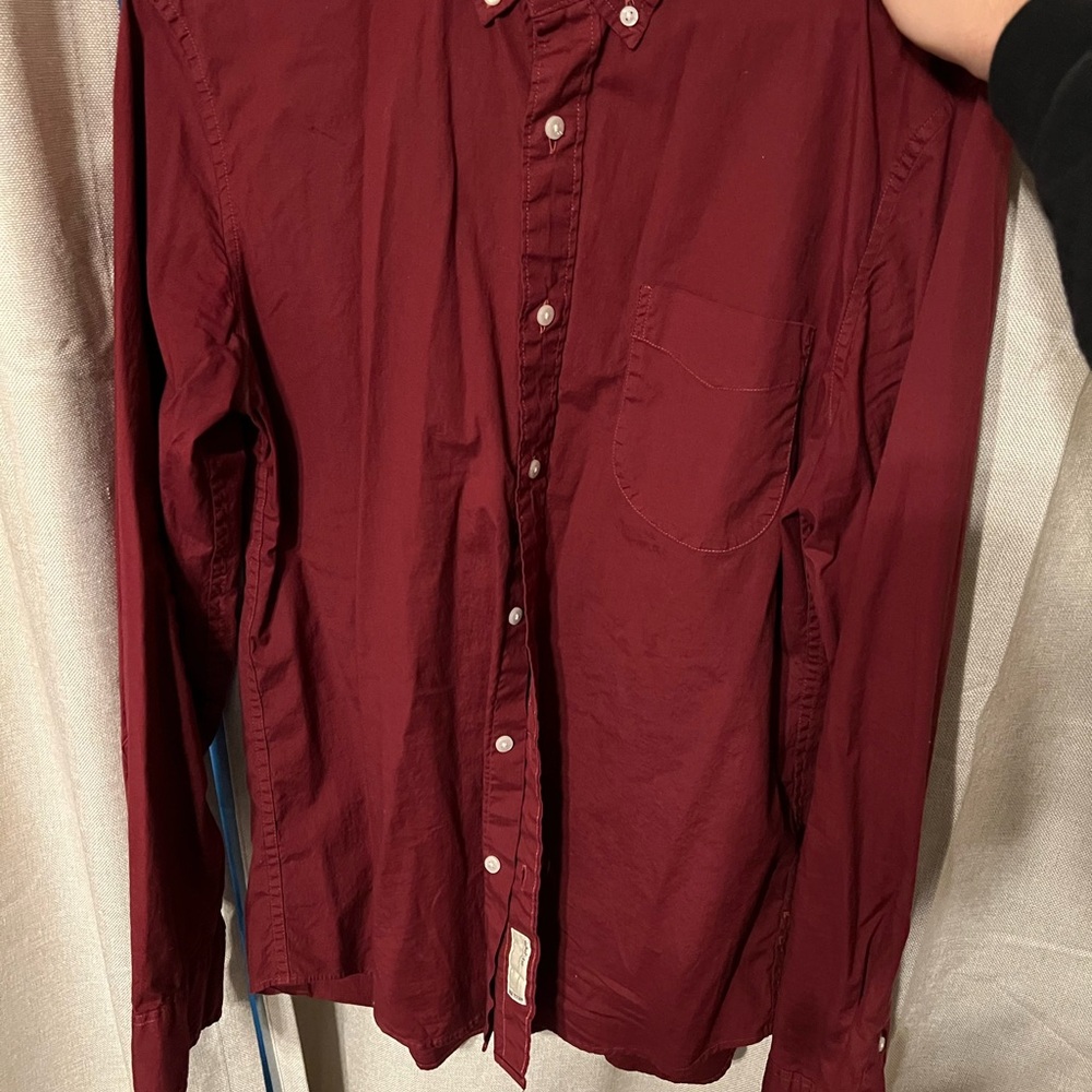 J Crew Men's Burgundy Secret Wash Button-Down Shirt